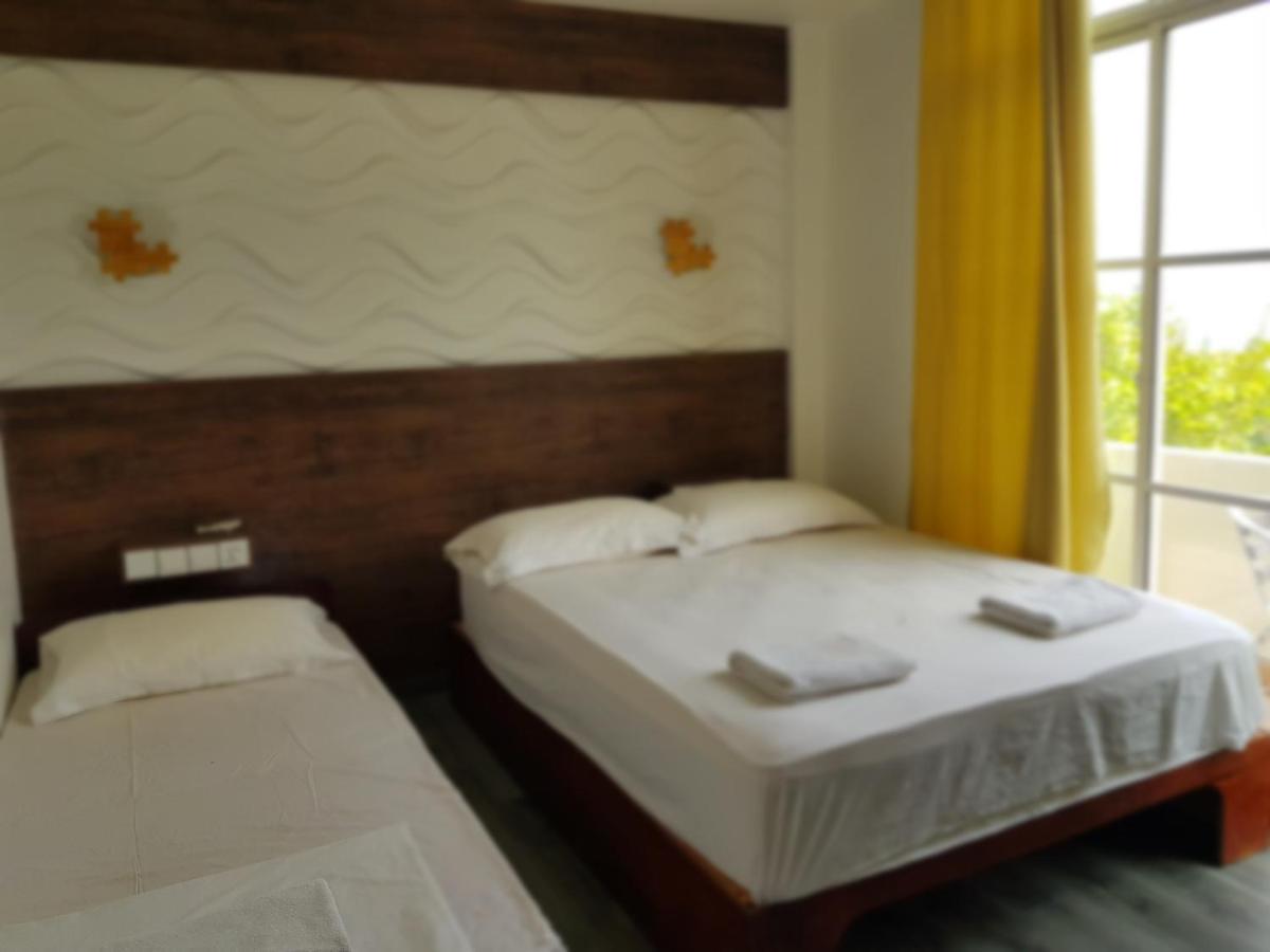 Leisure Boutique Hotel Maafushi Exterior foto